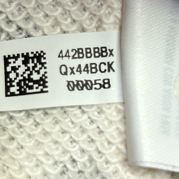 American Eagle Cheetah Crewneck Oversized Jegging Fit. Slit Sides. Women’s Small - Picture 11 of 15